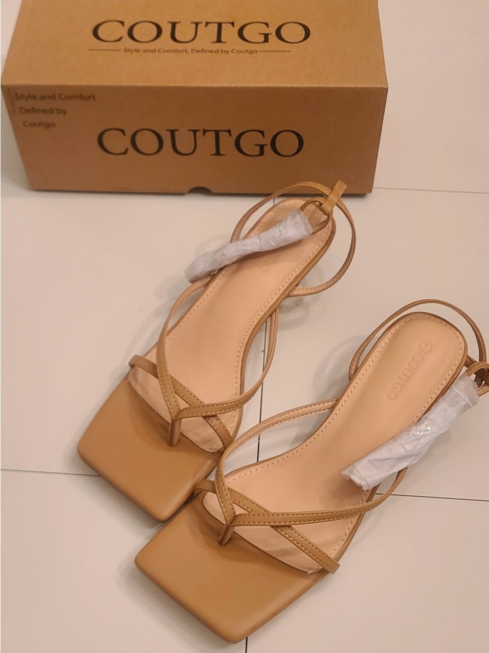 Coutgo Women's Square-Toe Strappy Sandals in Camel NEW in Box size 7